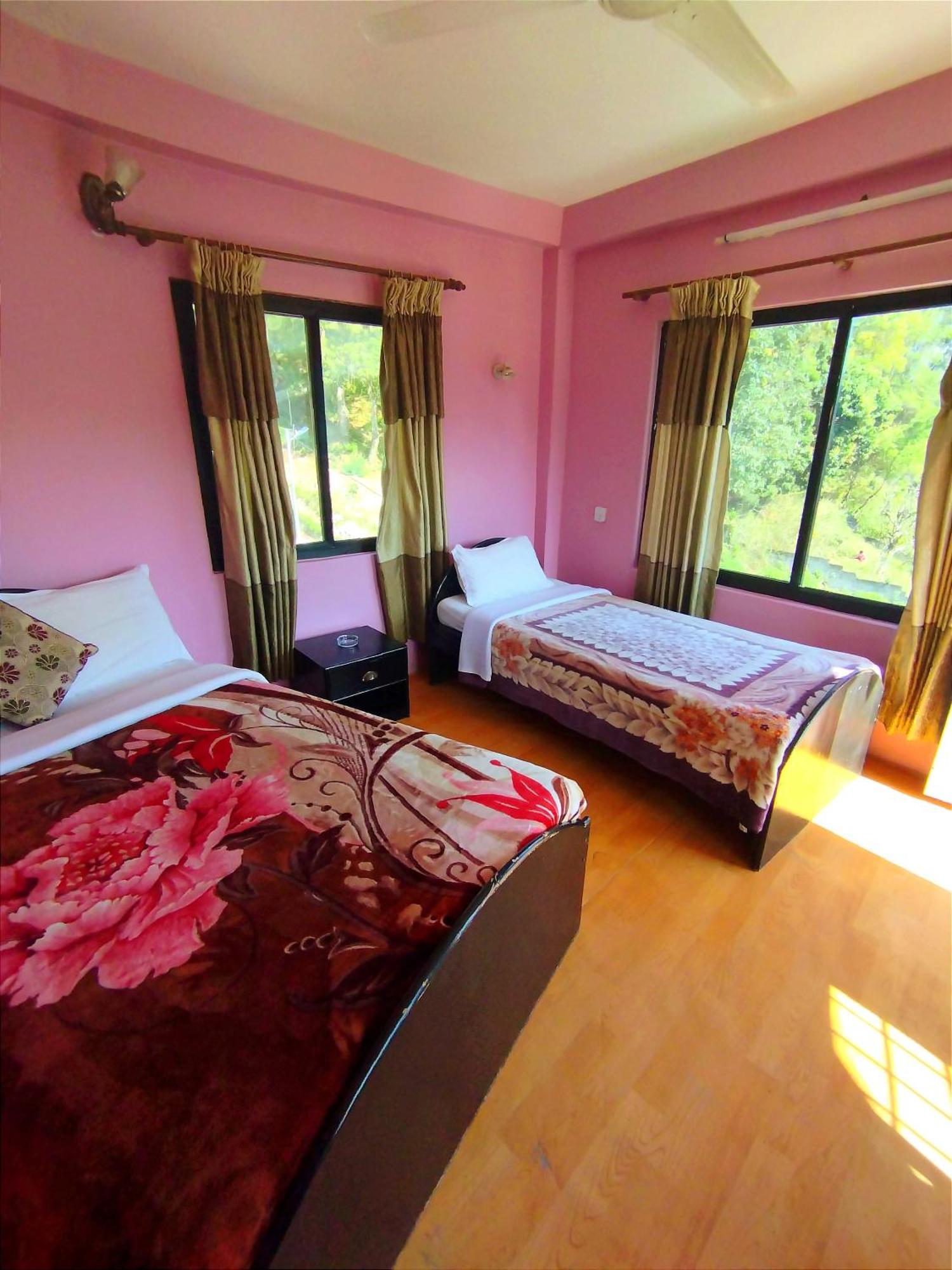 Hotel Santana โพคารา ห้อง รูปภาพ