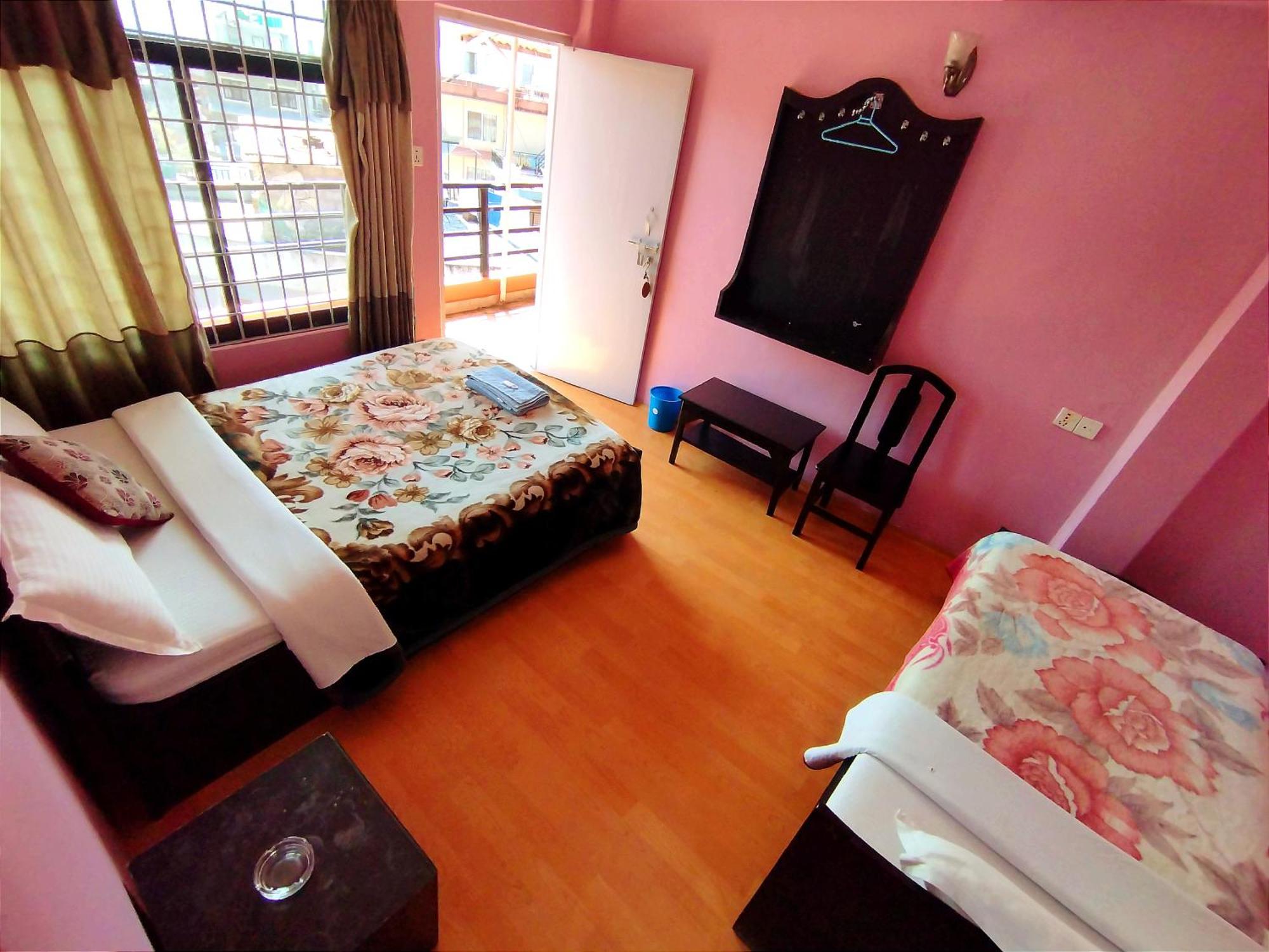 Hotel Santana โพคารา ห้อง รูปภาพ