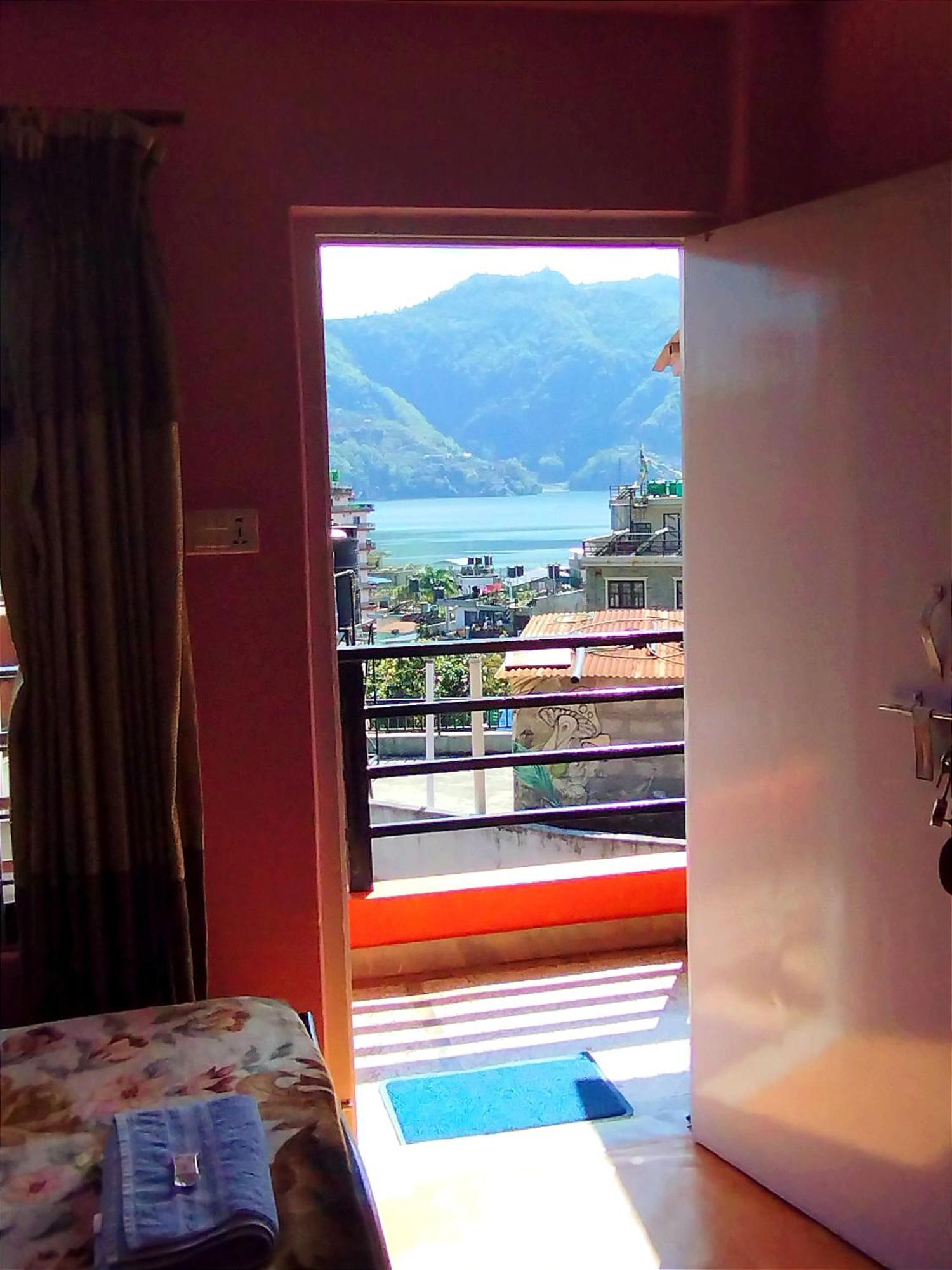 Hotel Santana โพคารา ห้อง รูปภาพ