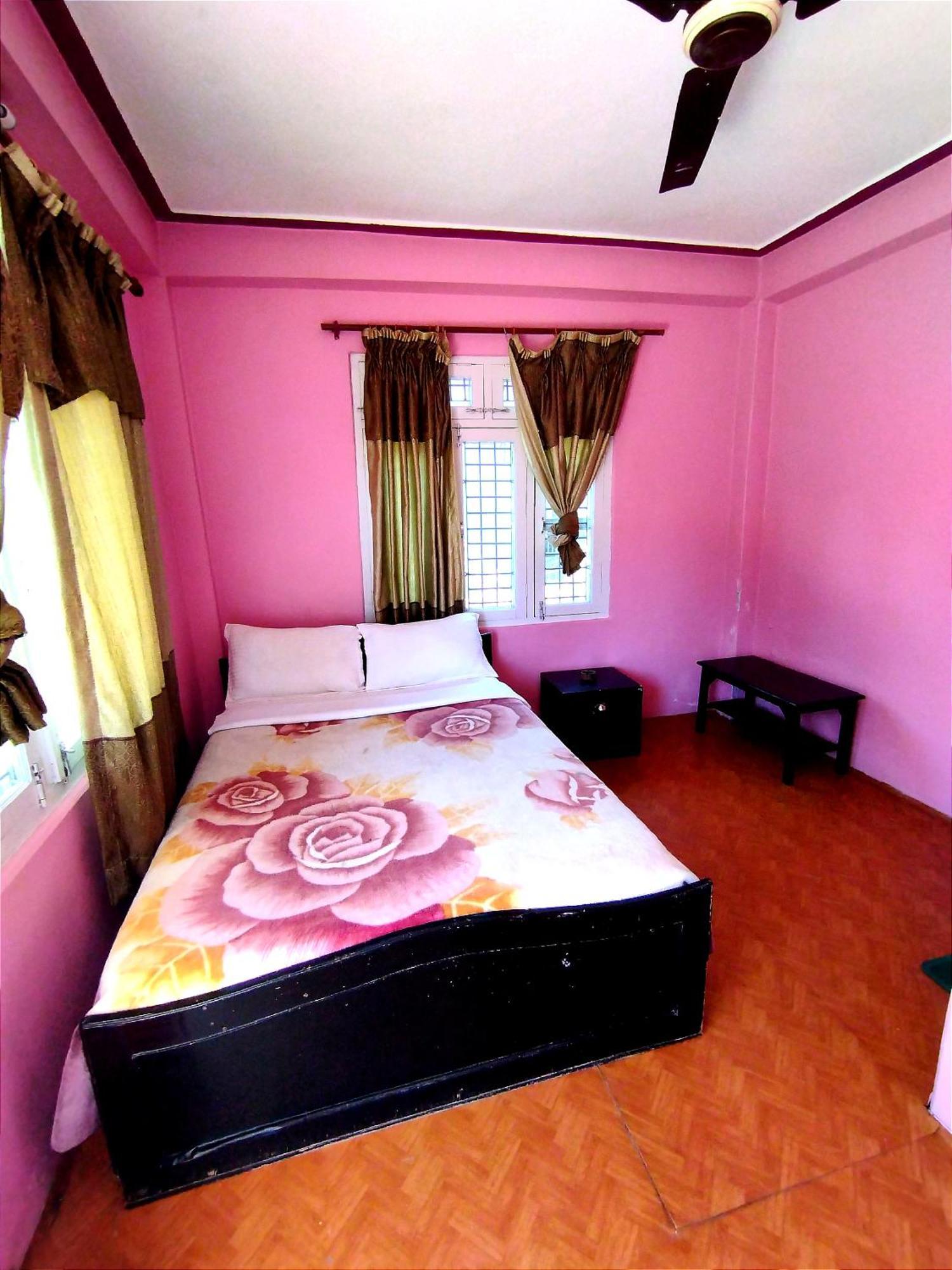 Hotel Santana โพคารา ห้อง รูปภาพ