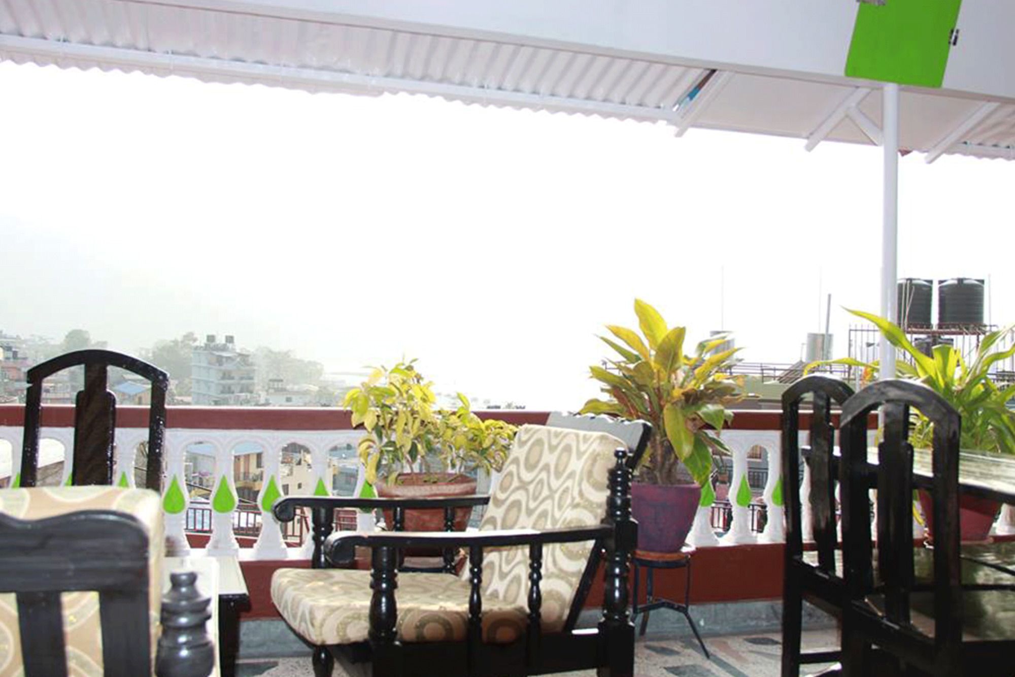 Hotel Santana โพคารา ภายนอก รูปภาพ