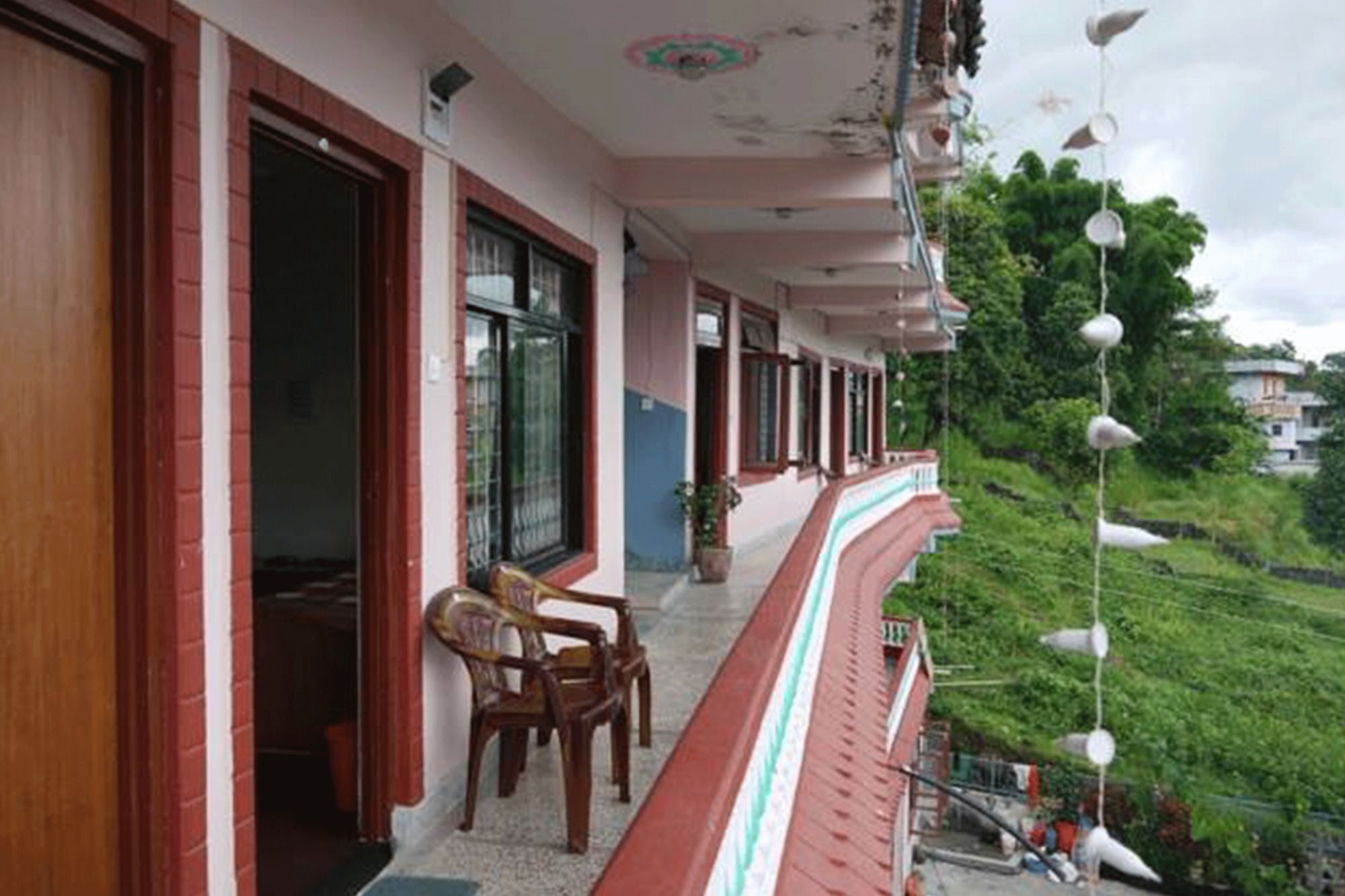 Hotel Santana โพคารา ภายนอก รูปภาพ